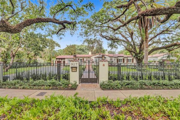 927 Coral Way, Coral Gables, Florida 33134, image 2