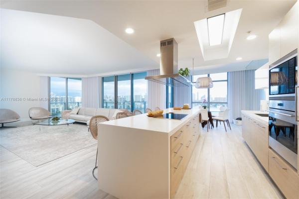 North Tower At Marina Palms, 17301 Biscayne Blvd #1510, North Miami Beach, Florida 33160, image 1