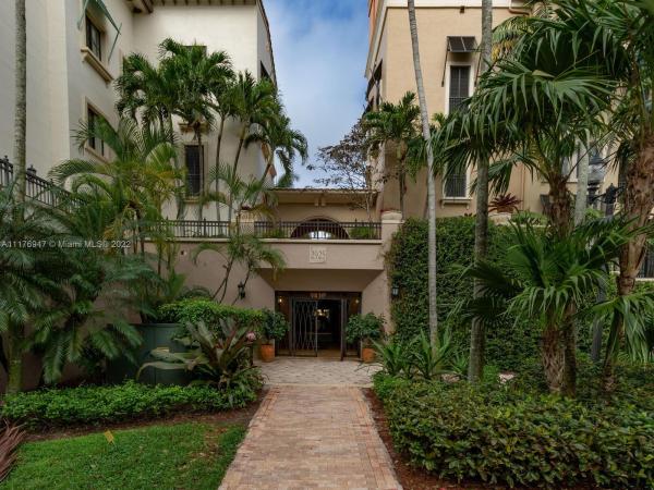 Villa Alhambra, 2925 NW 126th Ave #426-1, Sunrise, Florida 33323, image 2