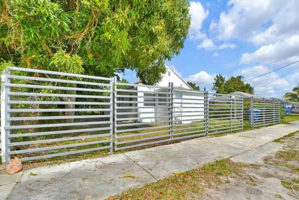 Commercial Liberty City, 1533 NW 73rd St, Gladeview, Florida 33147, image 2