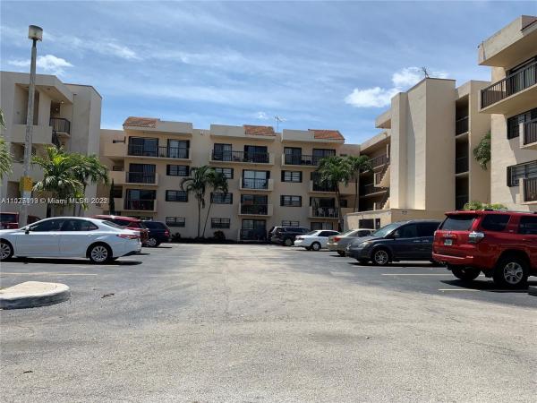 Westchester Point, 995 SW 84th Ave #127, Westchester, Florida 33144, image 1