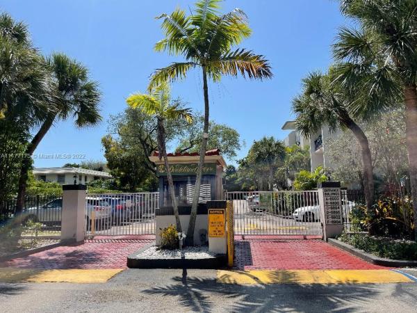 Dadeland Grove, 6890 N Kendall Dr #B205, Pinecrest, Florida 33156, image 2
