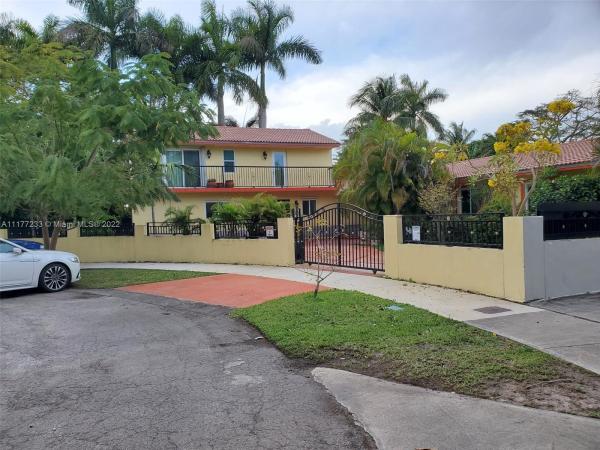 3223 SW 107th Ct, University Park, Florida 33165, image 2