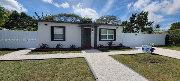 Leisure City Residential, 15010 Grant Ln, Leisure City, Florida 33033, image 2