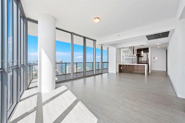 Marquis Residences, 1100 Biscayne Blvd #3805, Miami, Florida 33132, image 2