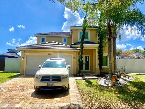 Monterey Lakes, 9110 SW 213th St, Cutler Bay, Florida 33189, image 2