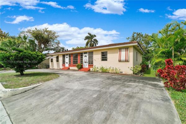 Smallwood Manor, 455 NE 135th St, North Miami, Florida 33161, image 2