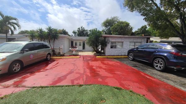 Lawn Acres, 5712 Hollywood Blvd, Hollywood, Florida 33023, image 2