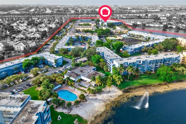The Beach Club At Fontainebleau Park, 9375 Fontainebleau Blvd #L124, Fountainebleau, Florida 33172, image 2