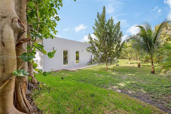 Avocado Homes, 5943 SW 62nd St, South Miami, Florida 33143, image 1