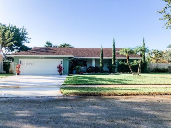 Shenandoah, 14660 Madison Pl, Davie, Florida 33325, image 2