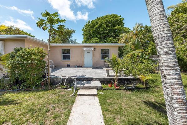Morningside Acres, 9760 SW 181st Ter, Palmetto Bay, Florida 33157, image 1