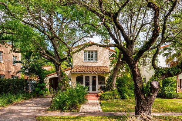Granada, 913 Majorca Ave, Coral Gables, Florida 33134, image 2