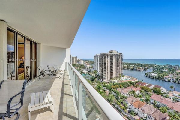 Marina Tower, 19500 Turnberry Way #23E, Aventura, Florida 33180, image 2