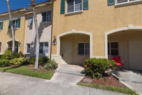 Venetia Groves, 1637 SE 30th St #1637, Homestead, Florida 33035, image 2