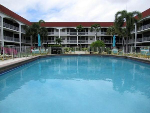Casa Paradiso, 580 Egret Dr #111, Hallandale Beach, Florida 33009, image 1