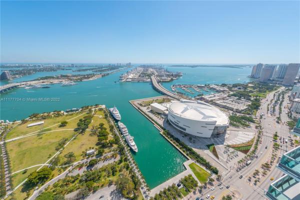 900 Biscayne Bay, 900 Biscayne Blvd #5302, Miami, Florida 33132, image 2