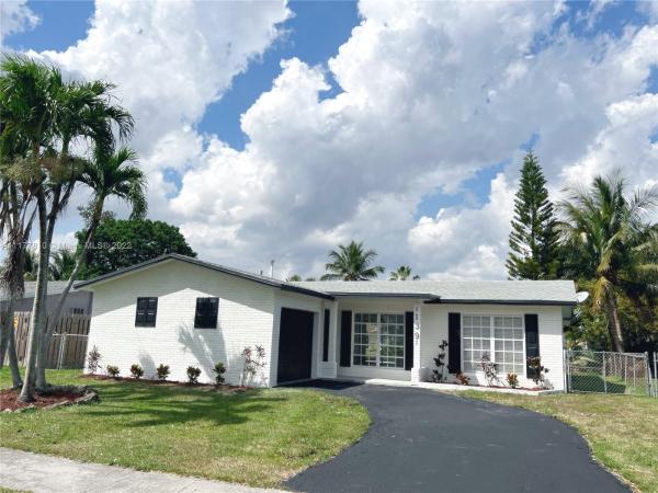 Sunrise Golf Village, 11391 NW 35th Pl, Plantation, Florida 33323, image 1