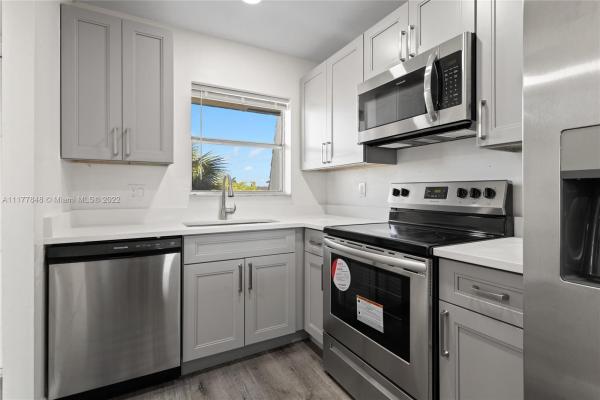 Sunrise Lakes 2, 8305 Sunrise Lakes Blvd #302, Sunrise, Florida 33322, image 1