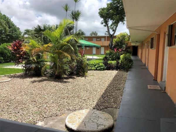 Villas At Cutler Bay, 9760 SW 184th St #13B, Cutler Bay, Florida 33157, image 1
