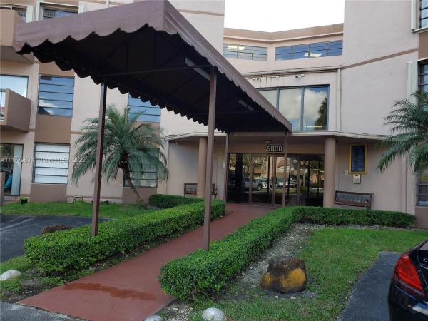 Miller Gardens, 5800 SW 127th Ave #2402, Kendale Lakes, Florida 33183, image 1