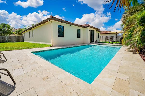 Venetian Parc, 15265 SW 173rd St, Richmond West, Florida 33187, image 2
