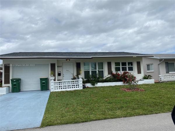 Mainlands Of Tamarac Lakes, 4957 NW 48th Ave, Tamarac, Florida 33319, image 2