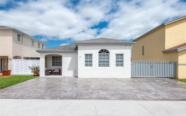 Paul Marks, 13909 SW 163rd St, Richmond West, Florida 33177, image 1