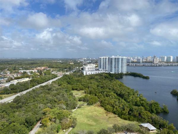 The Harbour North Tower, 16385 Biscayne Blvd #2703, North Miami Beach, Florida 33160, image 2