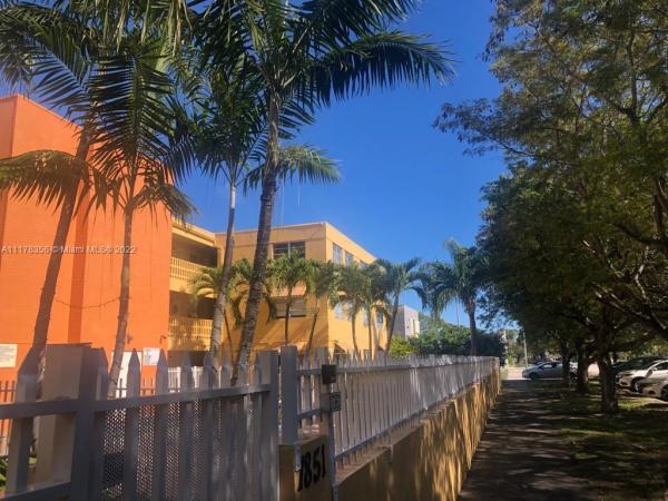 The Palms 51, 1851 NE 168 St #B-9, North Miami Beach, Florida 33162, image 2