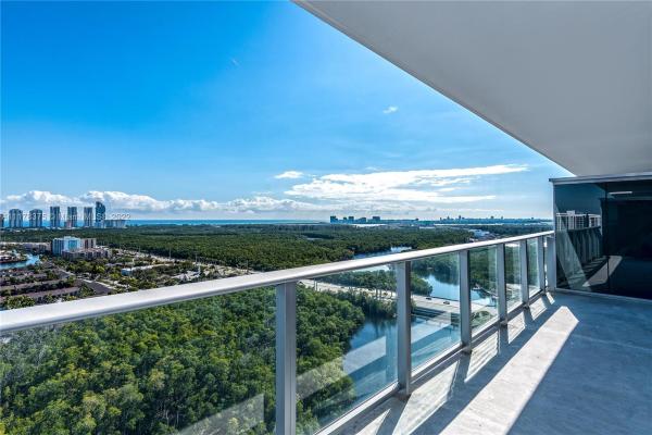 The Harbour South Tower, 16385 Biscayne Blvd #2518, North Miami Beach, Florida 33160, image 2