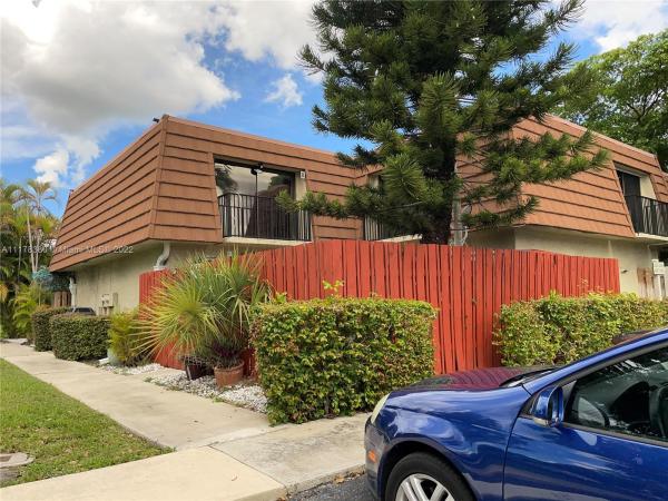 Evergreen Lakes, 4861 NW 94th Ter #15B, Sunrise, Florida 33351, image 1