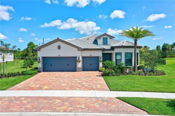 Ancient Tree, 9154 Balsamo Dr, Palm Beach Gardens, Florida 33412, image 2
