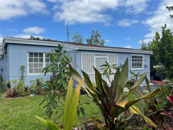 Fulford By The Sea, 2023 NE 169th St, North Miami Beach, Florida 33162, image 2