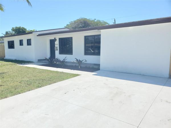 Cutler Ridge, 10200 Montego Bay Dr, Cutler Bay, Florida 33189, image 2