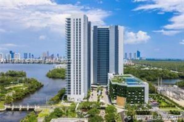 The Harbour South Tower, 16385 Biscayne Blvd #819, North Miami Beach, Florida 33160, image 1