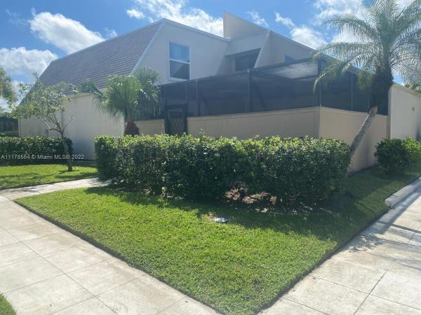 1100 SE Mitchell Ave #103, Florida 34952, image 2