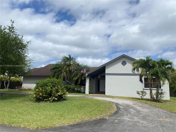 16121 SW 287th St, Unincorporated Dade County, Florida 33033, image 2