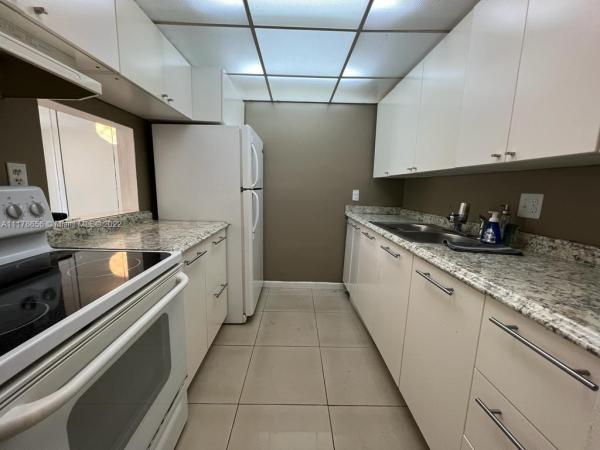 Promenade At Kendale Lakes, 14301 N Kendall Dr #310B, Kendale Lakes, Florida 33186, image 2