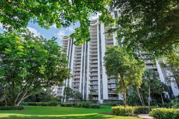4000 Towerside Ter #707, Unincorporated Dade County, Florida 33138, image 2