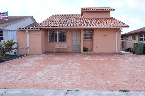 Twin Rose, 1336 W 40th St, Hialeah, Florida 33012, image 1