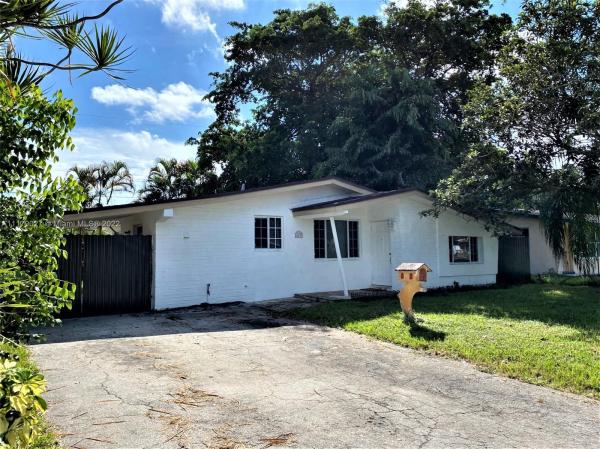 Miramar Tropical, 2643 Island Dr, Miramar, Florida 33023, image 2