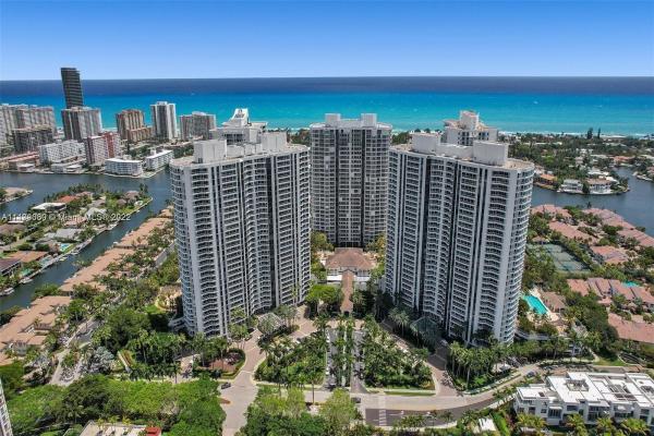 North Tower At The Point, 21205 NE 37th Ave #808, Aventura, Florida 33180, image 2