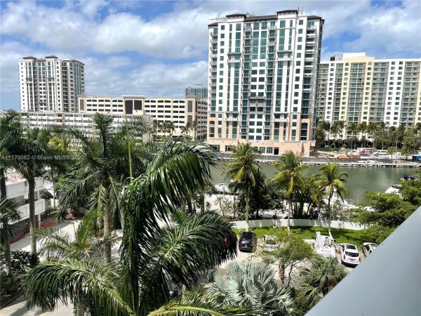 Arlen House East, 100 Bayview Dr #503, Sunny Isles Beach, Florida 33160, image 2