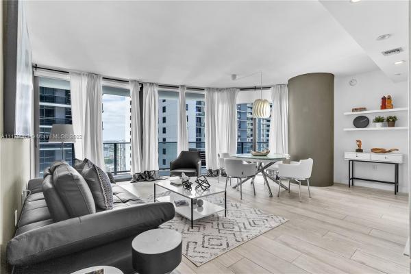 Brickell Heights East, 45 SW 9th St #2008, Miami, Florida 33130, image 2