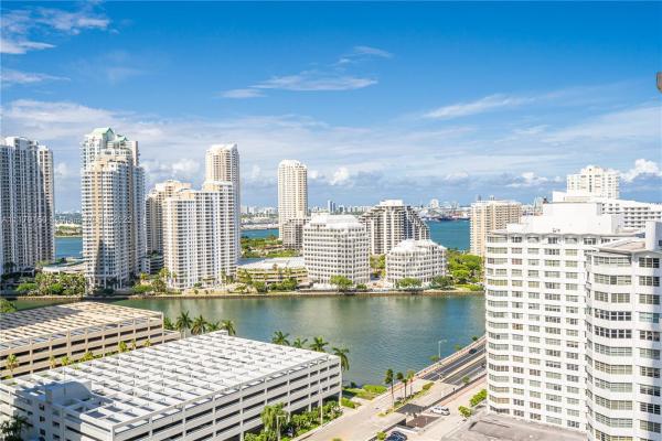 The Plaza On Brickell East, 950 Brickell Bay Dr #2102, Miami, Florida 33131, image 2