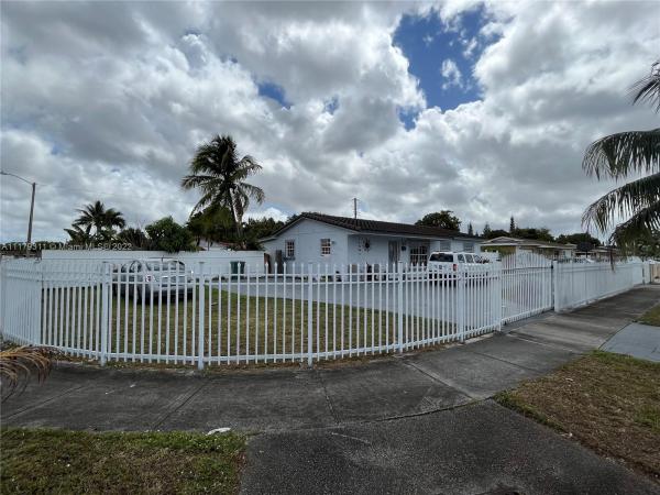 Carol City Gardens, 19331 NW 44th Ct, Miami Gardens, Florida 33055, image 2
