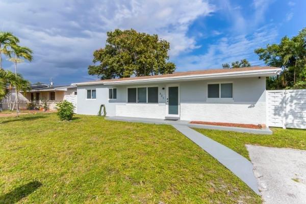 Boulevard Heights, Hollywood, Florida 33024, image 2