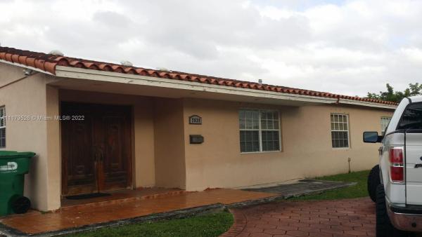 Southern Estates, 2839 Village Green Dr, Tamiami, Florida 33175, image 2