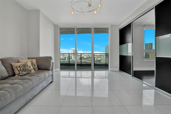 The Ivy At Riverfront, 90 SW 3rd St #2207, Miami, Florida 33130, image 2
